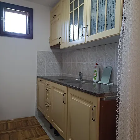 дом у озера