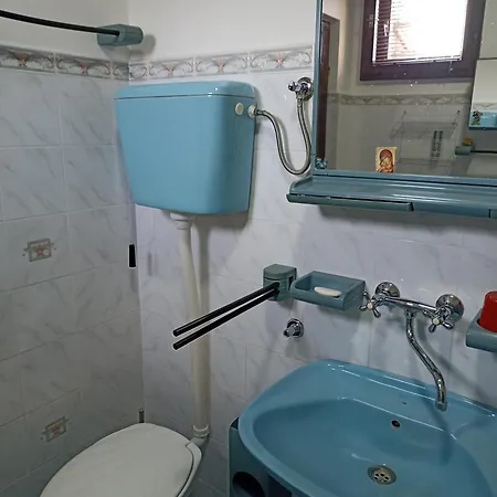 дом у озера *